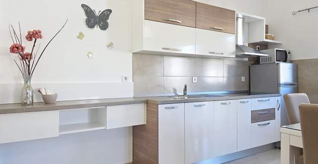 Apartment Gorica 2 Nr.9 – mit Balkon und Pool