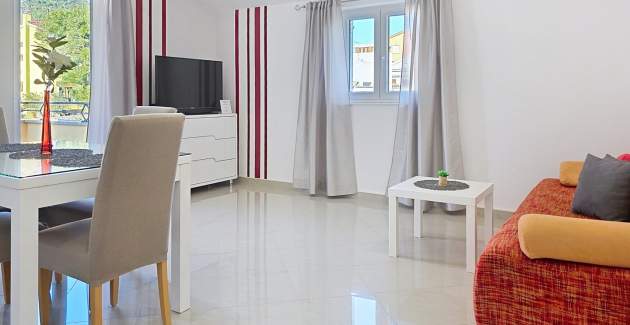 Apartment Gorica 2 Nr.9 – mit Balkon und Pool