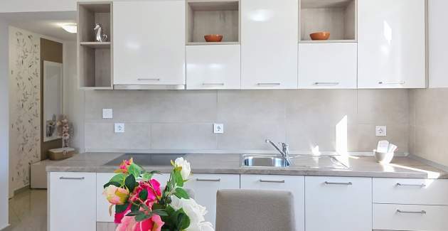 Apartment Gorica 2 Nr.4 – mit Balkon und Pool