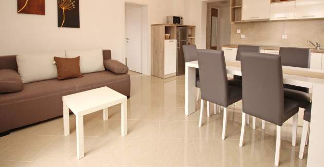 Apartman Gorica 2 br.4 – s balkonom i bazenom