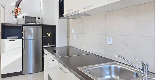 Apartment Gorica 2 Nr.7 – mit Balkon und Pool