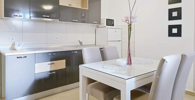 Apartment Gorica 2 Nr.10 – mit Pool, im Untergeschoss