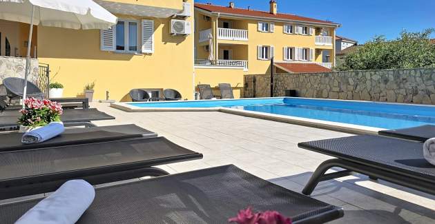 Studio Apartment Gorica 2 No.11 - with Pool, Underground level