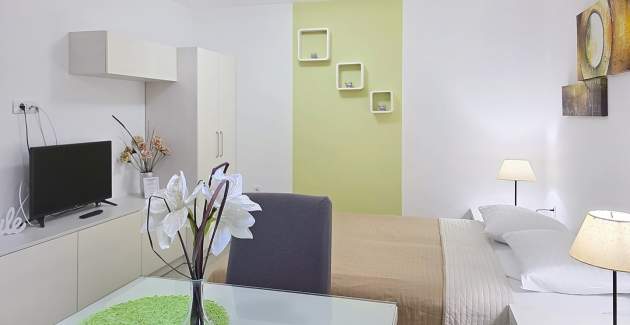 Studio Apartment Gorica 2 No.11 - with Pool, Underground level