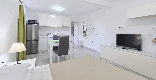 Studio Apartment Gorica 2 No.11 - with Pool, Underground level