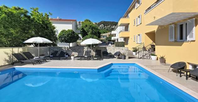 Appartamento Gorica 2 n.12 – con piscina, a livello seminterrato