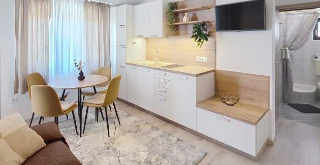 Apartment Grozdana No.3 - with Balcony