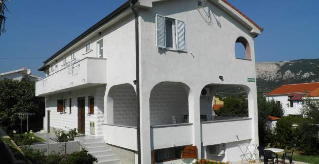 Appartamento standard Klaric Prvić – a 200 m dalla spiaggia, con balcone