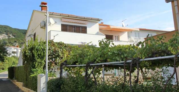 Apartman Kucar No.2 – s balkonom, 350 m od plaže