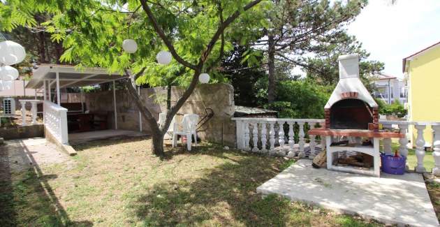 Appartamento Lovincic No.1 – con terrazza, a 200 m dalla spiaggia