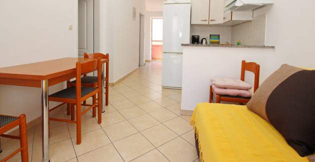 Appartamento Lovincic No.7 – con vista mare, a 200 m dalla spiaggia