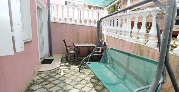 Monolocale Lovincic No.4 – con terrazza, a 200 m dalla spiaggia