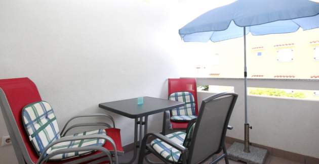 Appartamento Mikulan Nara B – con balcone, a 350 m dalla spiaggia