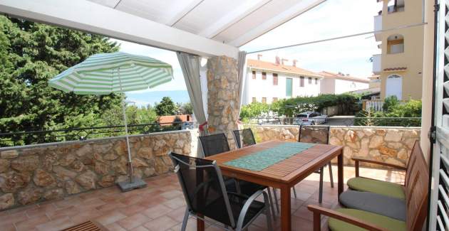 Appartamento Mikulan Nara Priz – con terrazza, a 350 m dalla spiaggia