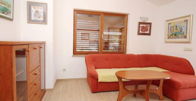 Apartment Mrkus more - with Balcony and Sea View, near the Beach