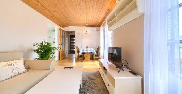 Appartamento Nana K2 - con vista mare e barbecue privato