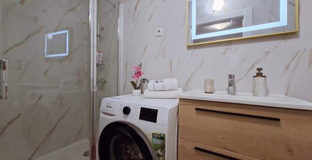 Apartment Radojevic - on two Floors, with Parking