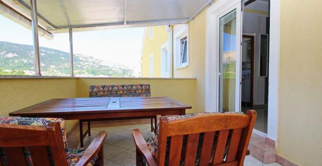 Appartamento Zarok Beach Holiday A4 - vicino alla spiaggia, con balcone