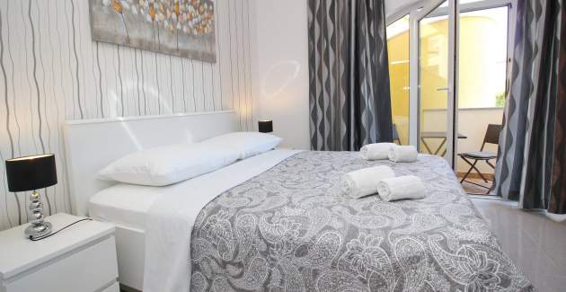 Appartamento Zarok Beach Holiday A2 - vicino alla spiaggia, con terrazza