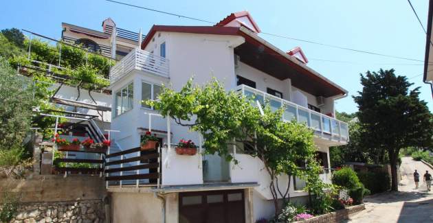 Apartman Čubranić S. Bs – u luci, blizu mora