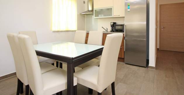 Appartamento Smojver n. 2 - confortevole, con terrazza