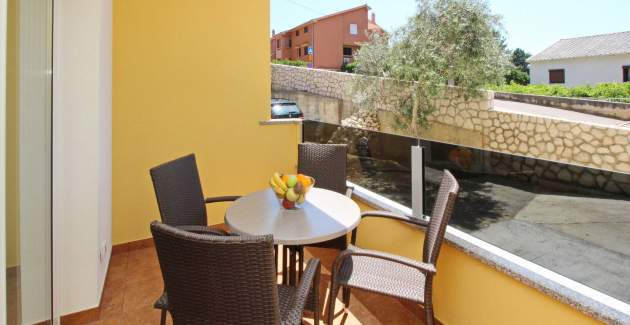 Incantevole Appartamento Sunshine n.3 – con balcone, a 300 m dalla spiaggia