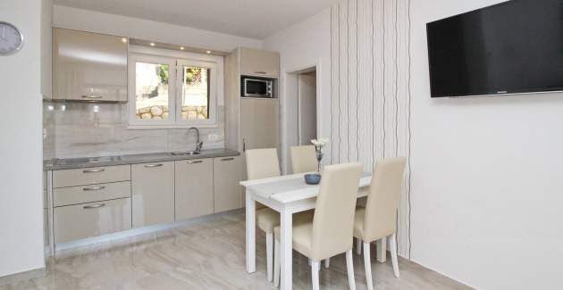Incantevole Appartamento Sunshine n.3 – con balcone, a 300 m dalla spiaggia