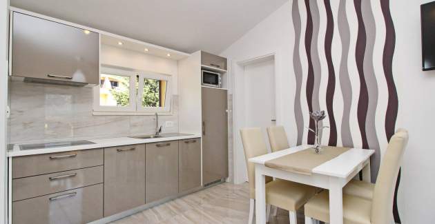 Incantevole Appartamento Sunshine n.5 – con balcone, a 300 m dalla spiaggia