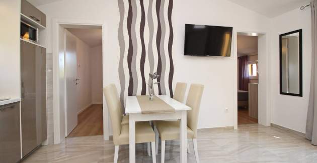 Incantevole Appartamento Sunshine n.5 – con balcone, a 300 m dalla spiaggia
