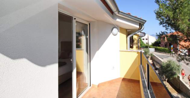 Affascinante Appartamento Sunshine n.6 – con Balcone, a 300 m dalla Spiaggia