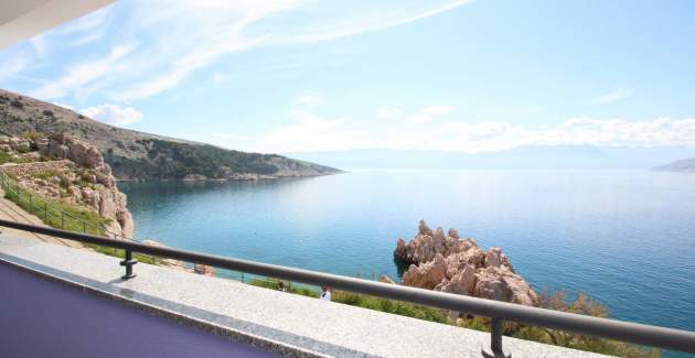 Apartment Lavanda No.1 - by the Sea, with Sea View