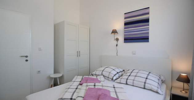 Apartment Lavanda No.1 - by the Sea, with Sea View