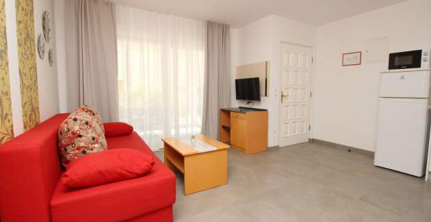 Complesso di appartamenti Villas Corinthia 2 - Posizione eccellente, a 100 metri dalla spiaggia, imm