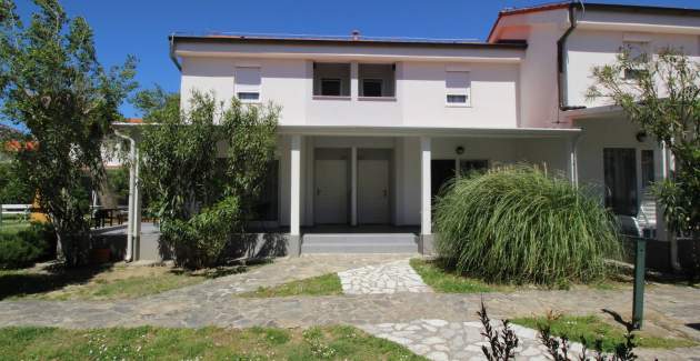 Complesso di appartamenti Villas Corinthia 2 - Posizione eccellente, a 100 metri dalla spiaggia, imm