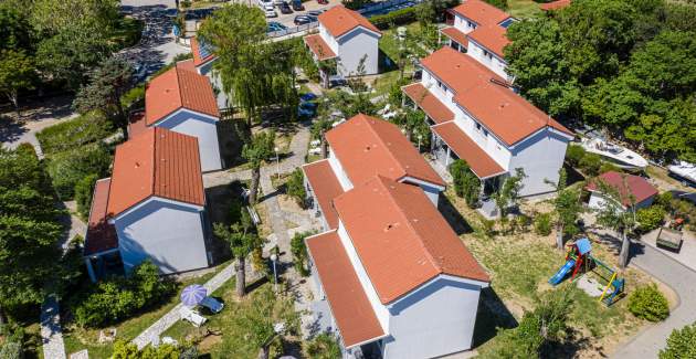 Complesso di appartamenti Villas Corinthia 9 - Posizione eccellente, a 100 metri dalla spiaggia, imm