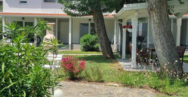 Apartment complex Villas Corinthia 15 - Top Location, 100m from the Beach, surrounded by Greenery