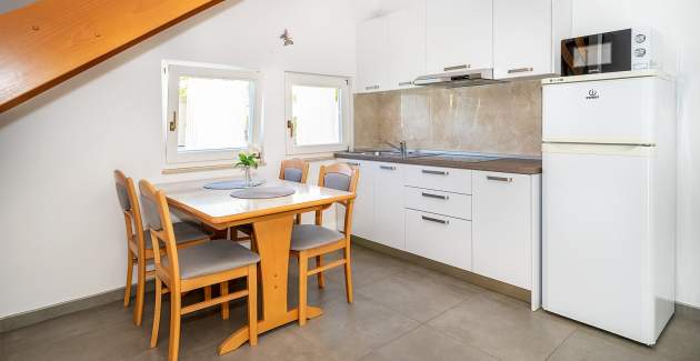 Apartment complex Villas Corinthia 16 - Top Location, 100m from the Beach, surrounded by Greenery