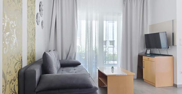 Apartment complex Villas Corinthia 18 - Top Location, 100m from the Beach, surrounded by Greenery