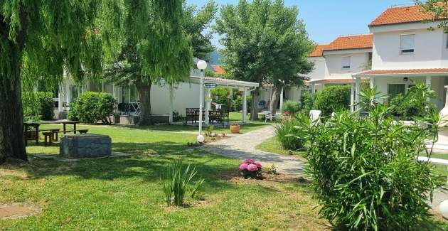 Apartment complex Villas Corinthia 20 - Top Location, 100m from the Beach, surrounded by Greenery