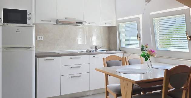 Apartment complex Villas Corinthia 20 - Top Location, 100m from the Beach, surrounded by Greenery