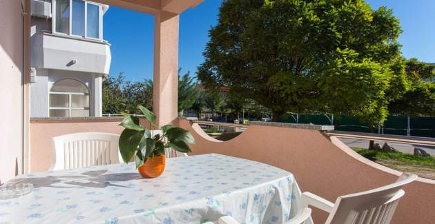 Appartamento Mrakovcic n. 2 - con terrazza, a 350 m dalla spiaggia