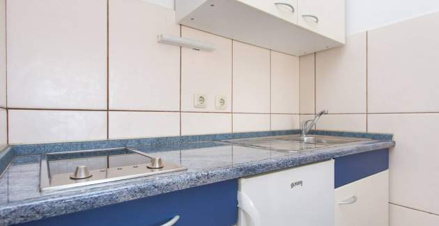 Apartman Zic br. 5 - s balkonom, 350 m od plaže