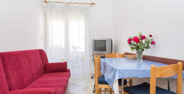 Apartman Zic br. 5 - s balkonom, 350 m od plaže