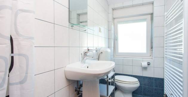 Apartman Zic br. 5 - s balkonom, 350 m od plaže
