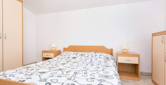 Apartman Zic br. 5 - s balkonom, 350 m od plaže