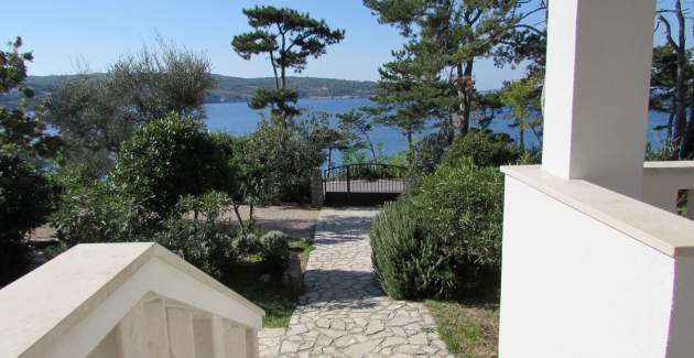 Appartamento Zeljka – 15 m dal mare, vista mare
