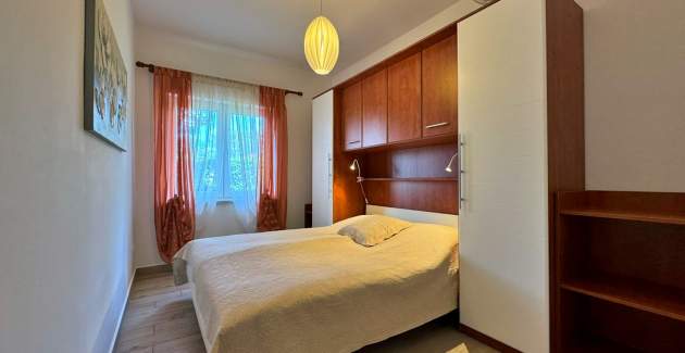 Apartments Zeljka – 15 m from Sea, Sea View