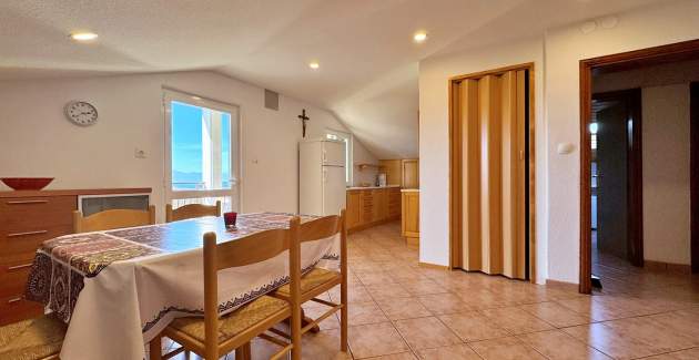 Apartman Pavle 3 – potkrovlje, pogled more