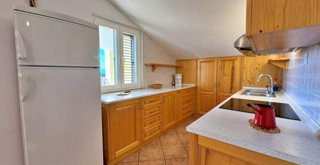 Apartman Pavle 3 – potkrovlje, pogled more