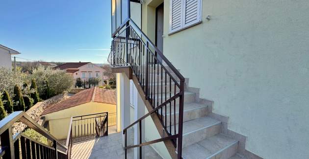 Apartman Pavle 3 – potkrovlje, pogled more